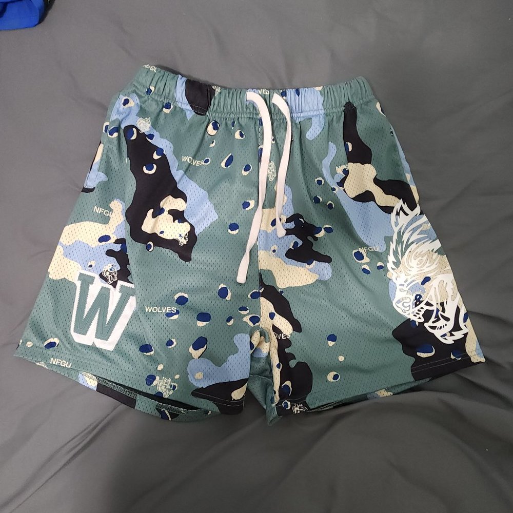 DARC SPORT MESH SHORTS (MEDIUM SIZE)